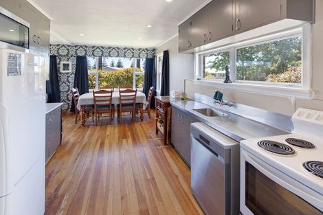 Photo of property in 20 Pamu Place, Waitara, 4320