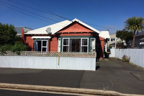 Photo of property in 139 Richardson Street, Saint Clair, Dunedin, 9012
