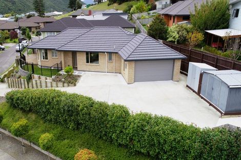 Photo of property in 2 Pukeko Place, Picton, 7220