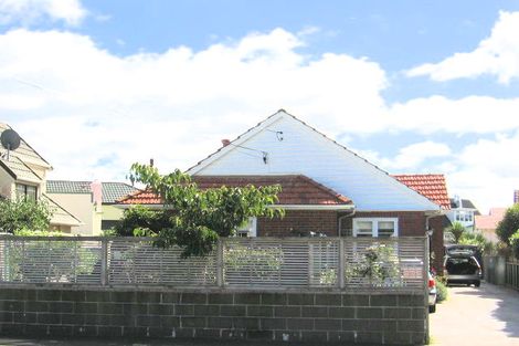 Photo of property in 23a The Quadrant, Miramar, Wellington, 6022