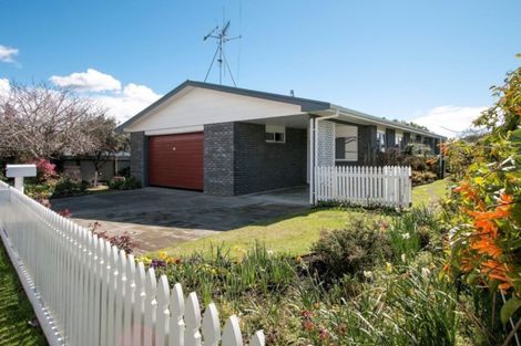 Photo of property in 14 Levley Lane, Katikati, 3129