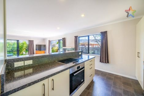 Photo of property in 1a Peel Place, Wainuiomata, Lower Hutt, 5014