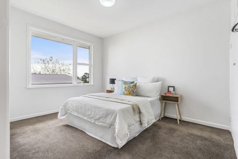 Photo of property in 1/236 Rangatira Road, Beach Haven, Auckland, 0626