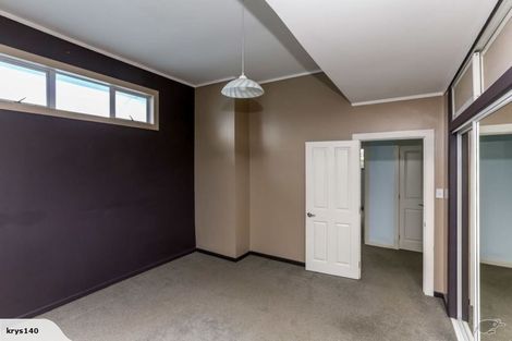 Photo of property in 60 Tukapa Street, Westown, New Plymouth, 4310