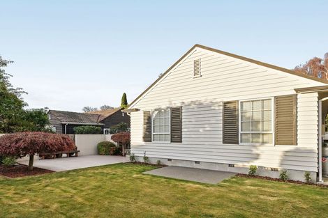 Photo of property in 112 Clyde Road, Ilam, Christchurch, 8041