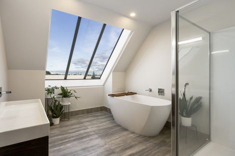 Photo of property in 1222 Papamoa Beach Road, Papamoa Beach, Papamoa, 3118