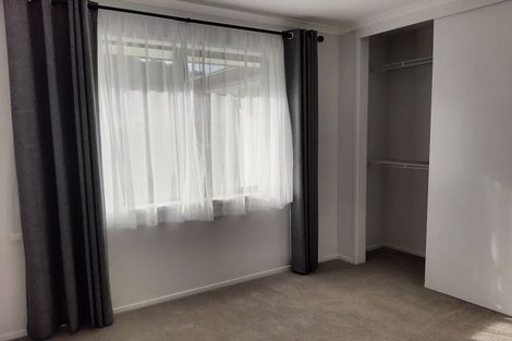 Photo of property in 13 Maui Place, Spotswood, New Plymouth, 4310