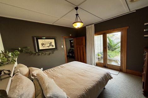 Photo of property in 22 Chilman Street, Strandon, New Plymouth, 4312