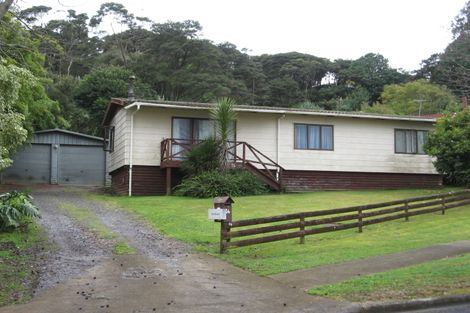 Photo of property in 14 Chrisarda Place, Red Hill, Papakura, 2110