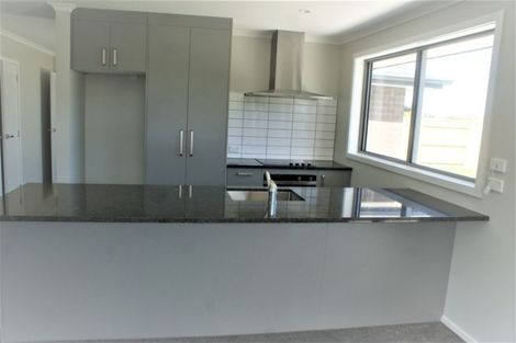 Photo of property in 4 Pohatu Lane, Otaki, 5512