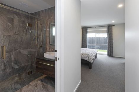 Photo of property in 6 Larissa Road, Halswell, Christchurch, 8025