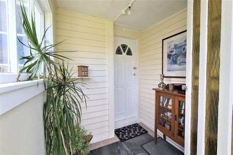 Photo of property in 147 Tasman Street, Opunake, 4616