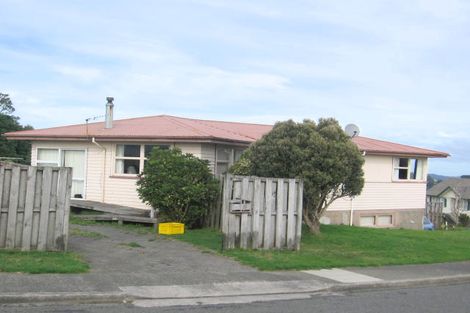 Photo of property in 18 Lomita Road, Johnsonville, Wellington, 6037