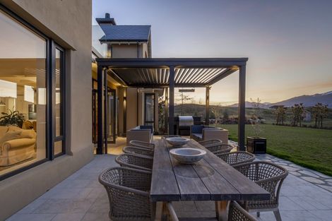 Photo of property in 2 Haggitt Lane, Lake Hayes, Queenstown, 9371