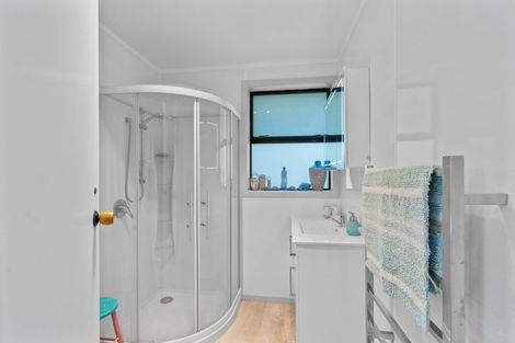 Photo of property in 105 Rua Avenue, Waitarere Beach, Levin, 5510