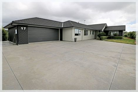 Photo of property in 17 Westwood Drive, Aokautere, Palmerston North, 4471