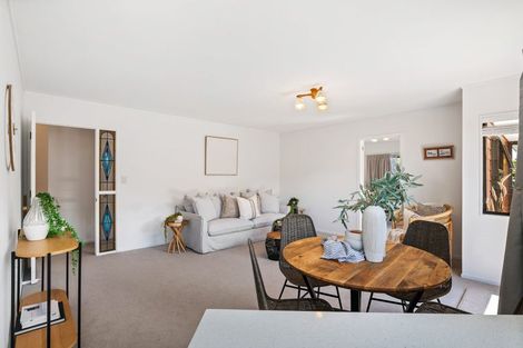 Photo of property in 26 Settlers Grove, Orewa, 0931