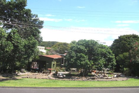 Photo of property in 3 Puriri Road, Oneroa, Waiheke Island, 1081