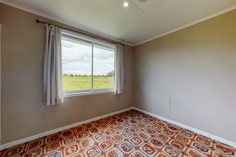 Photo of property in 11 Orchard East Road, Ngatea, 3503