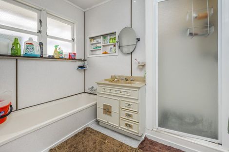 Photo of property in 33 Bunnythorpe Road, Papakura, 2110