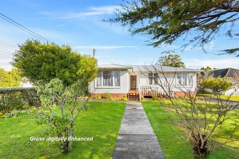 Photo of property in 318 Swanson Road, Henderson, Auckland, 0610