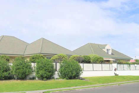 Photo of property in 4/10 Ranch Road, Mount Maunganui, 3116
