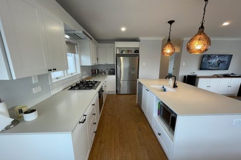 Photo of property in 20 Glendene Avenue, Glendene, Auckland, 0602