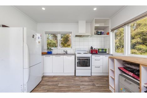 Photo of property in 59 Hauraki Road, Leigh, Warkworth, 0985