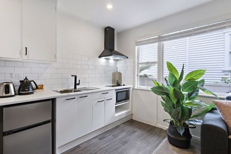 Photo of property in 213 Jervois Road, Herne Bay, Auckland, 1011