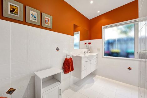 Photo of property in 181a Heta Road, Highlands Park, New Plymouth, 4312