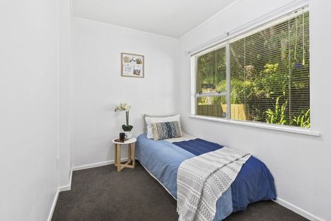 Photo of property in 1a Sandhurst Way, Crofton Downs, Wellington, 6035