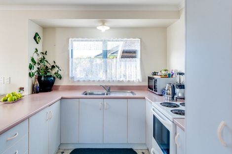 Photo of property in 75 Hillary Crescent, Maraenui, Napier, 4110