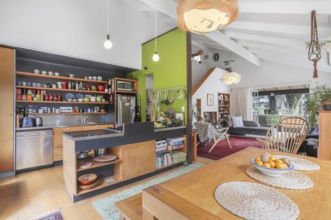 Photo of property in 27 Ocean View Road, Huia, Auckland, 0604