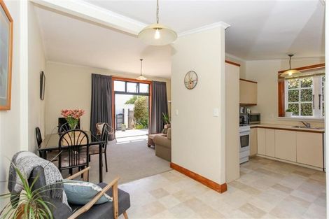 Photo of property in 24 Bracken Street, New Plymouth, 4310