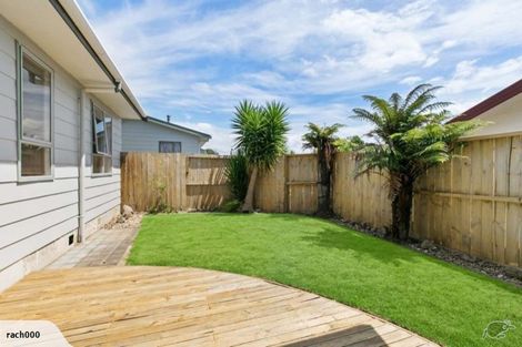 Photo of property in 28 Dingadee Street, Welcome Bay, Tauranga, 3112