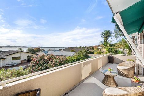 Photo of property in 3 Johnston Place, Welcome Bay, Tauranga, 3112