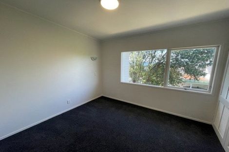 Photo of property in 61 Parr Terrace, Castor Bay, Auckland, 0620