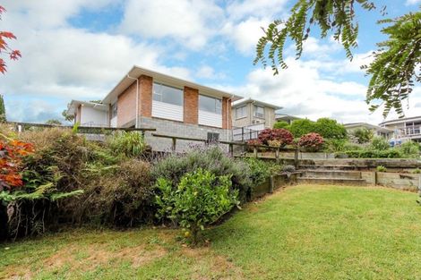 Photo of property in 30 Nevada Drive, Merrilands, New Plymouth, 4312