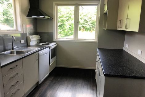 Photo of property in 2/14 Amberley Avenue, Te Atatu South, Auckland, 0610