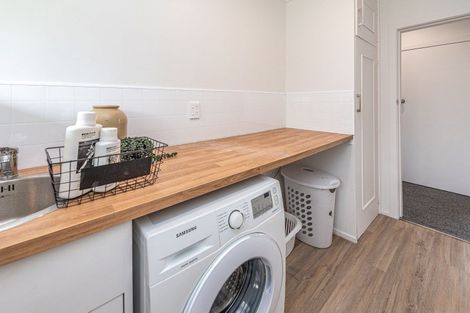 Photo of property in 26 Parkes Avenue, Saint Johns Hill, Whanganui, 4501