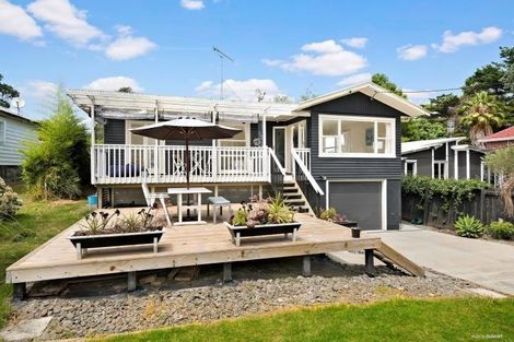 Photo of property in 12 Killarney Avenue, Torbay, Auckland, 0630