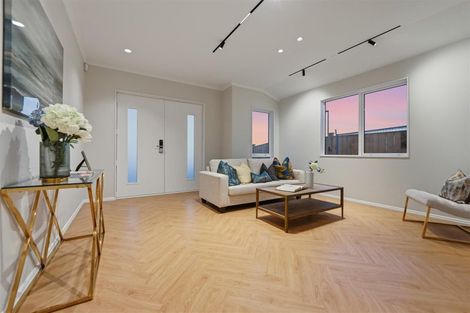 Photo of property in 9 Toporoa Street, Karaka, 2113