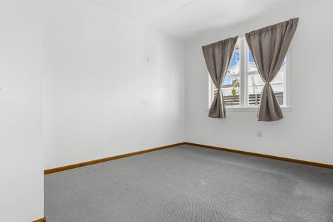 Photo of property in 202a Grove Road, Mayfair, Hastings, 4122