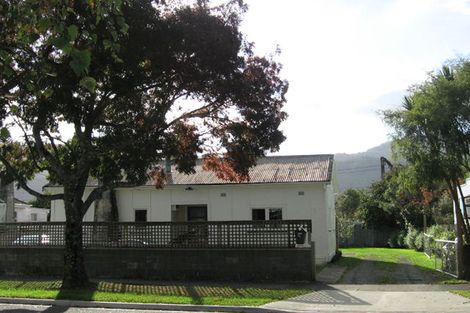 Photo of property in 30 Heretaunga Square, Silverstream, Upper Hutt, 5019