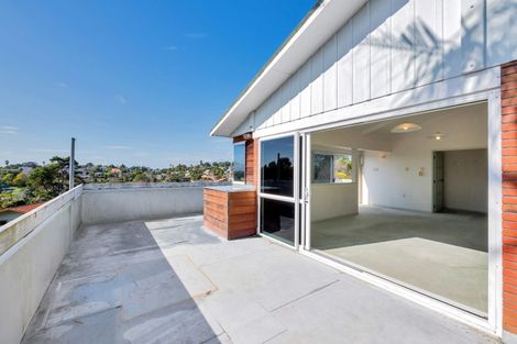 Photo of property in 8 Long Bay Drive, Torbay, Auckland, 0630