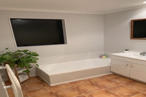 Photo of property in 9 Sandhurst Place, Nawton, Hamilton, 3200