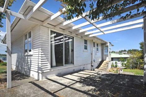 Photo of property in 87 Willerton Avenue, New Lynn, Auckland, 0600