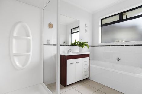 Photo of property in 36 Inverness Drive, Pyes Pa, Tauranga, 3112