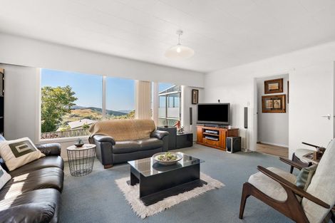 Photo of property in 30 Carluke Street, Paparangi, Wellington, 6037