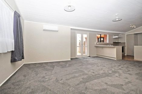 Photo of property in 23b Boundary Road, Blockhouse Bay, Auckland, 0600